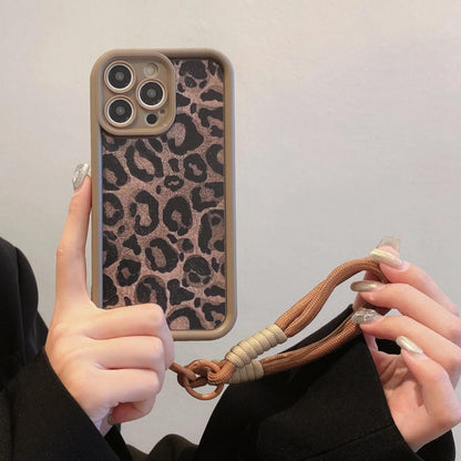 LeoHülle mit Handschlaufe - Eleganter Look fürs iPhone