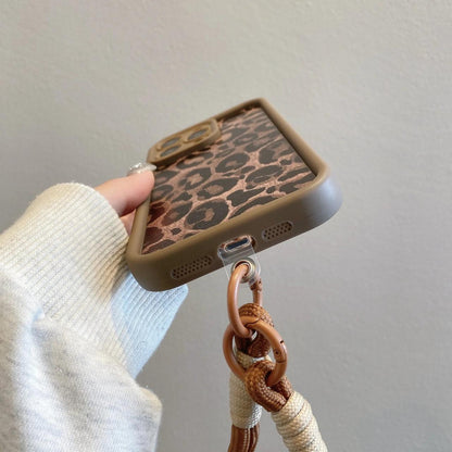 LeoHülle mit Handschlaufe - Eleganter Look fürs iPhone