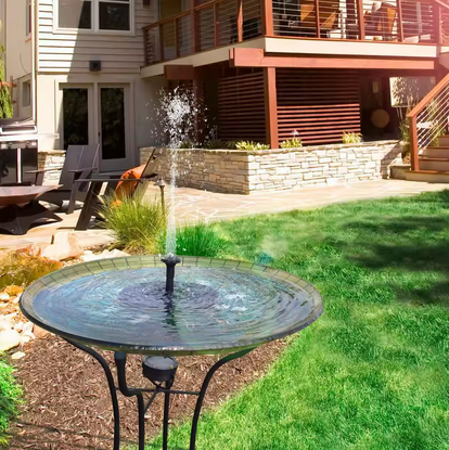 SolarFontäne™ – Verleiht deinem Garten ein lebendiges Wasserspiel